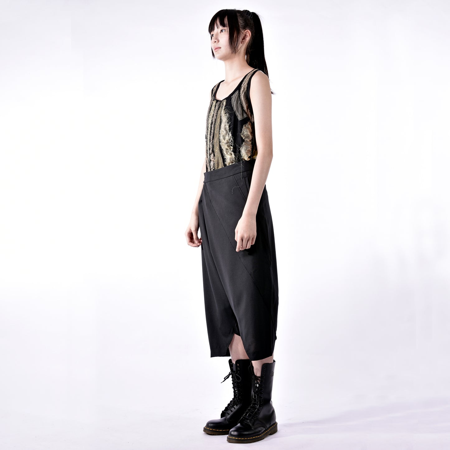 Trousers - Asymmetric Fold