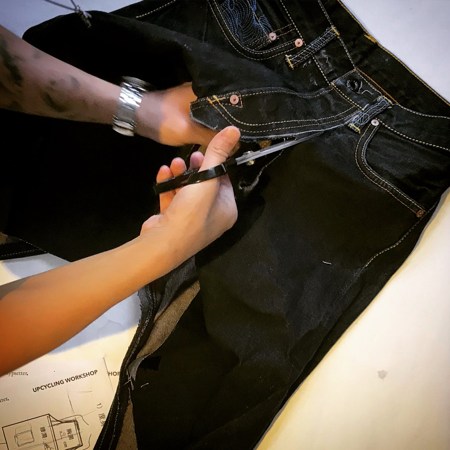 Upcycle Workshop - 升級再造牛仔圍裙 工作坊