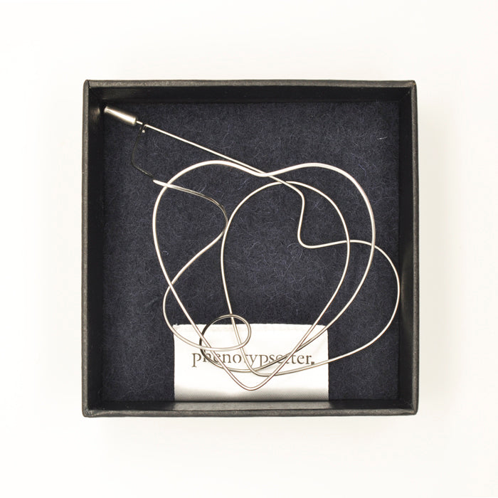 Wire Brooch Pin – Heart Tenny Lo